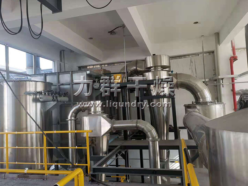 閃蒸干燥機(jī)安裝現(xiàn)場(chǎng) 閃蒸干燥機(jī)安裝現(xiàn)場(chǎng)